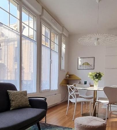 Au 53, Sous Le Chartil Apartment Reims Exterior photo